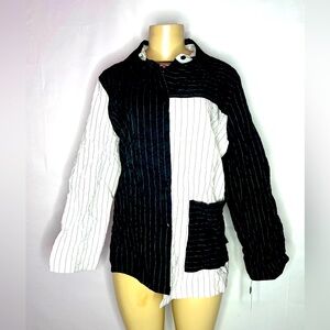 IC BY CONNIE K BLACK WHITE STRIPED ASYMMETRICAL BUTTON DOWN KRINKLE BLOUSE LG